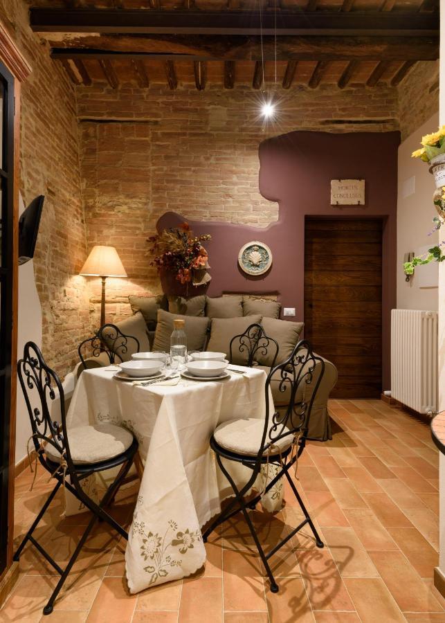 Appartement Hortus Conclusus + Free Parking à Sienne Extérieur photo